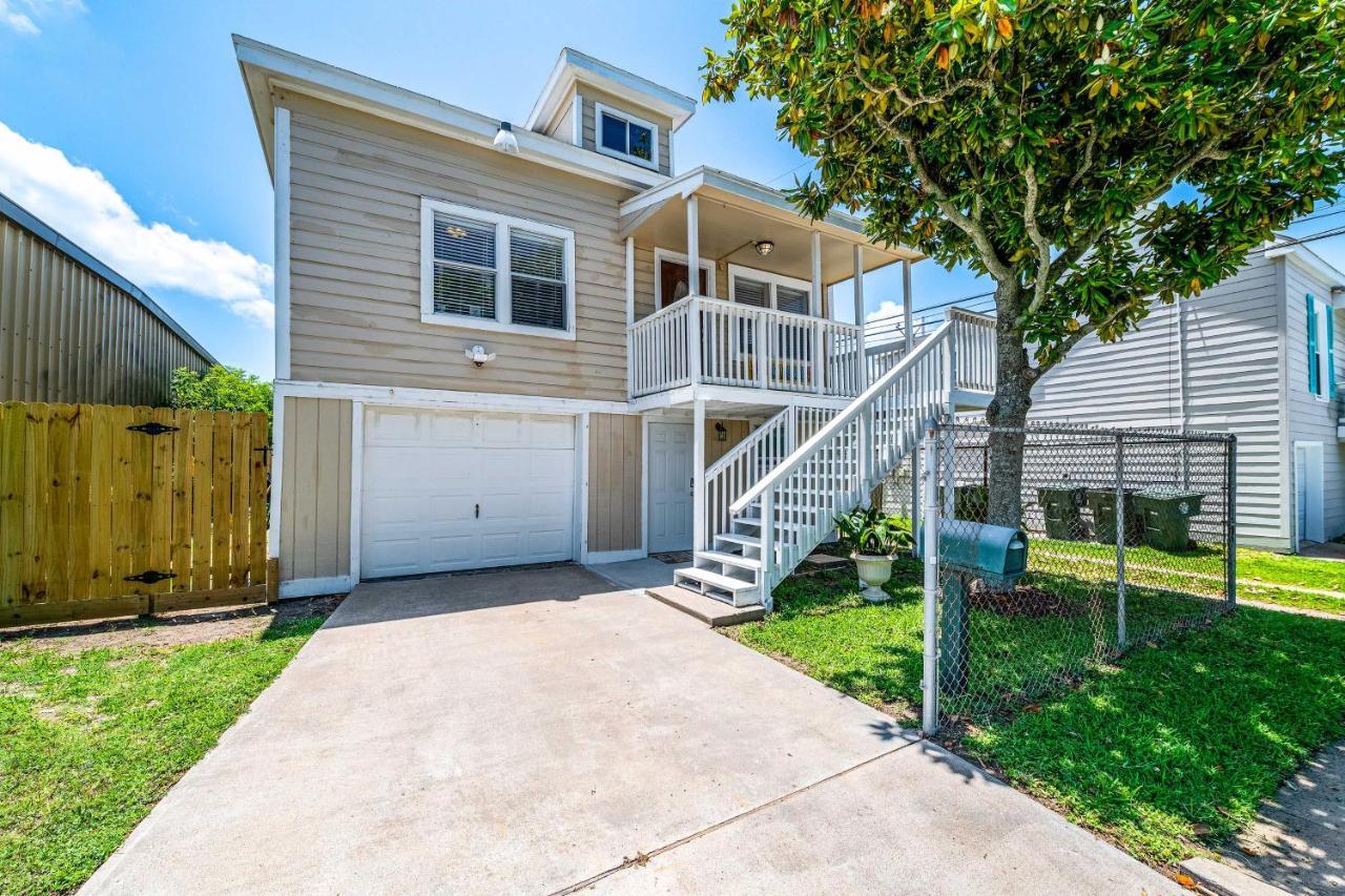 Galveston Home About 1 Mi To Pier, Fishing, And Beaches Esterno foto
